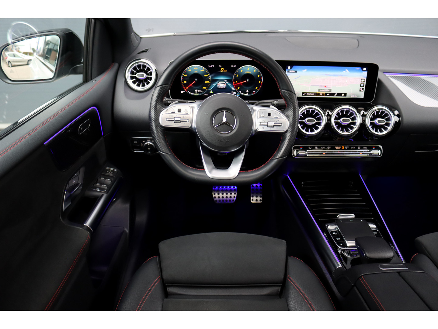 Mercedes-Benz Mercedes-Benz