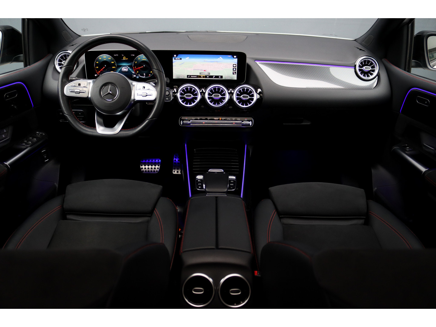 Mercedes-Benz Mercedes-Benz