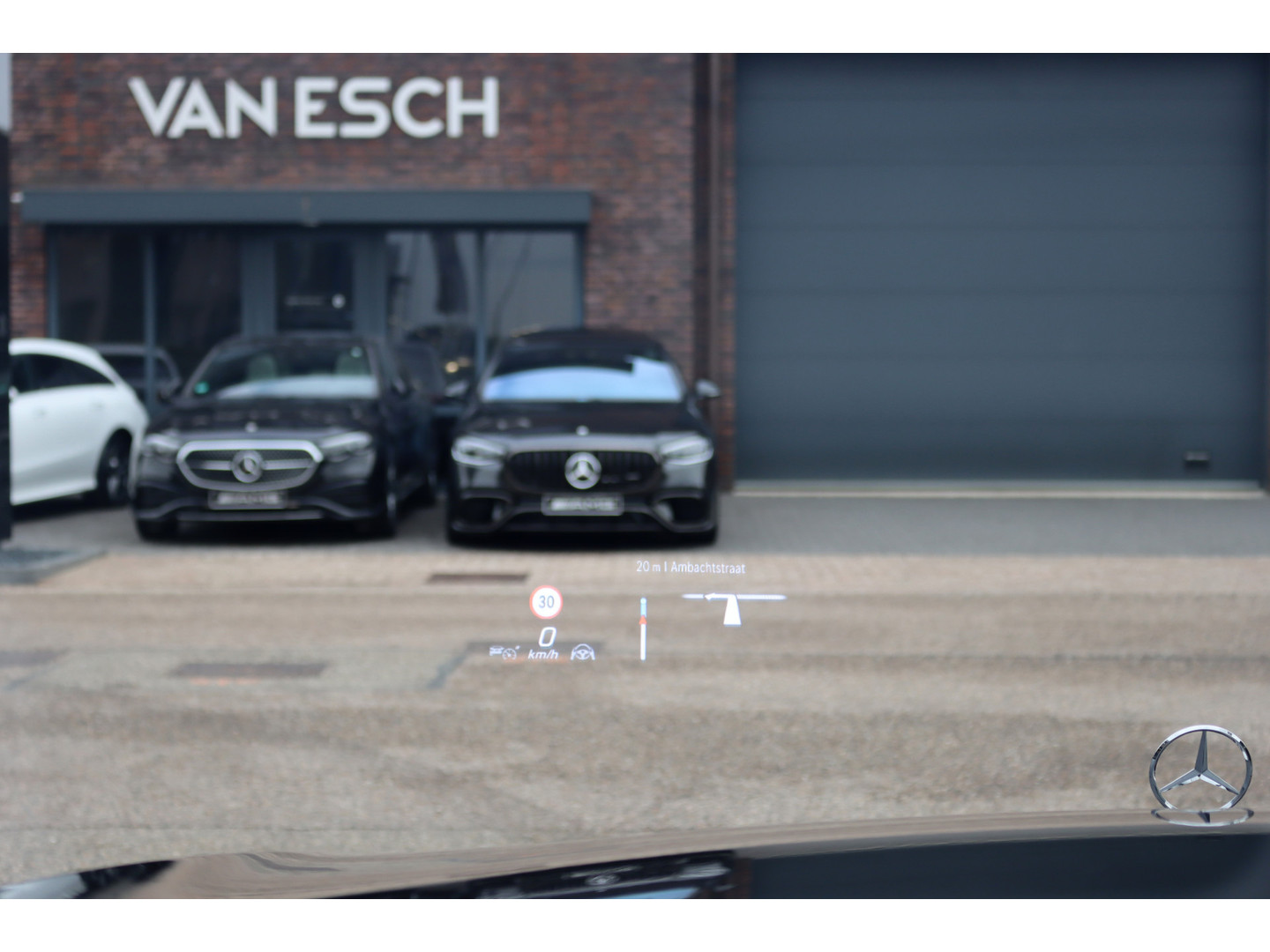 Mercedes-Benz Mercedes-Benz