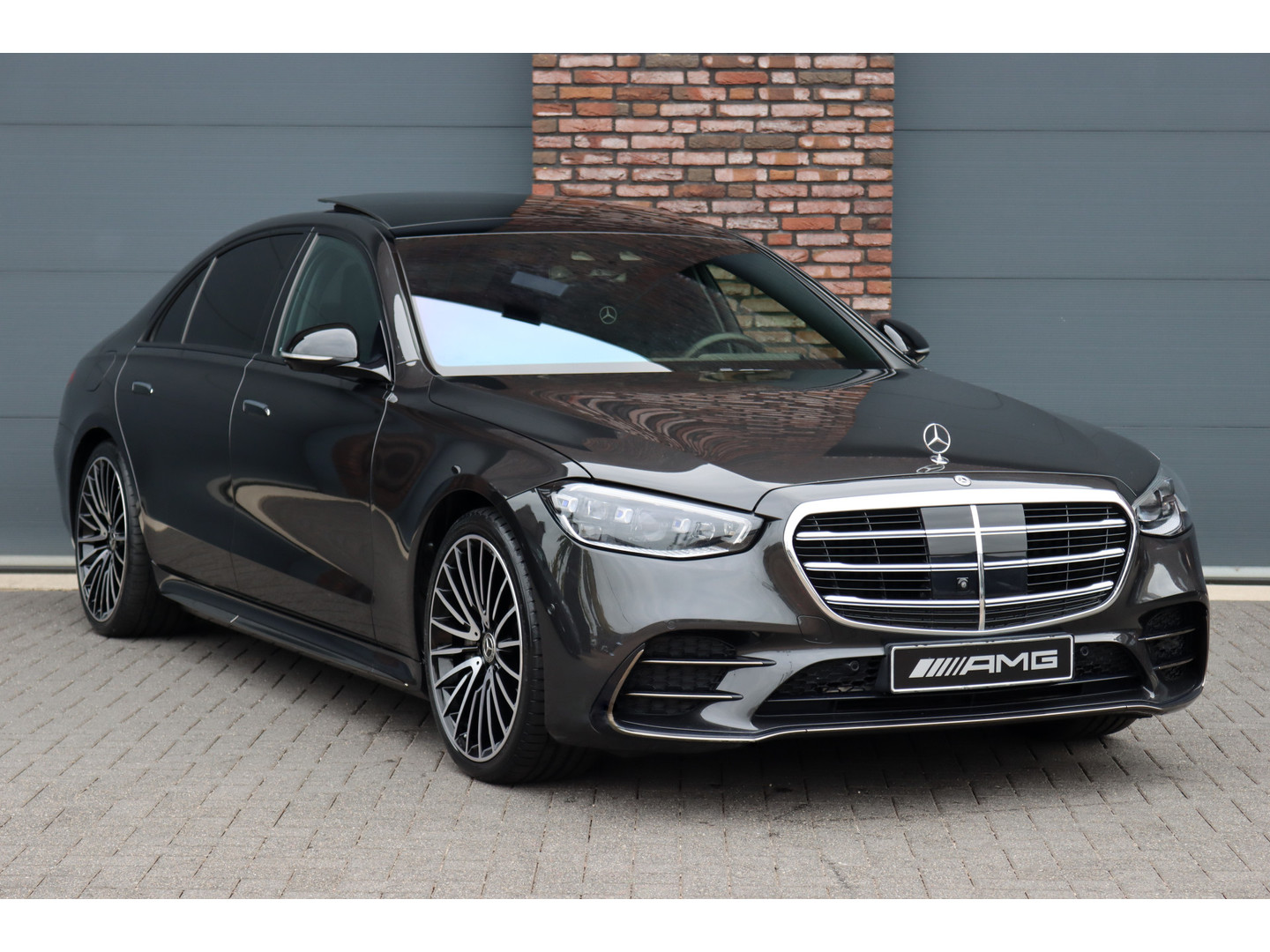 Mercedes-Benz Mercedes-Benz