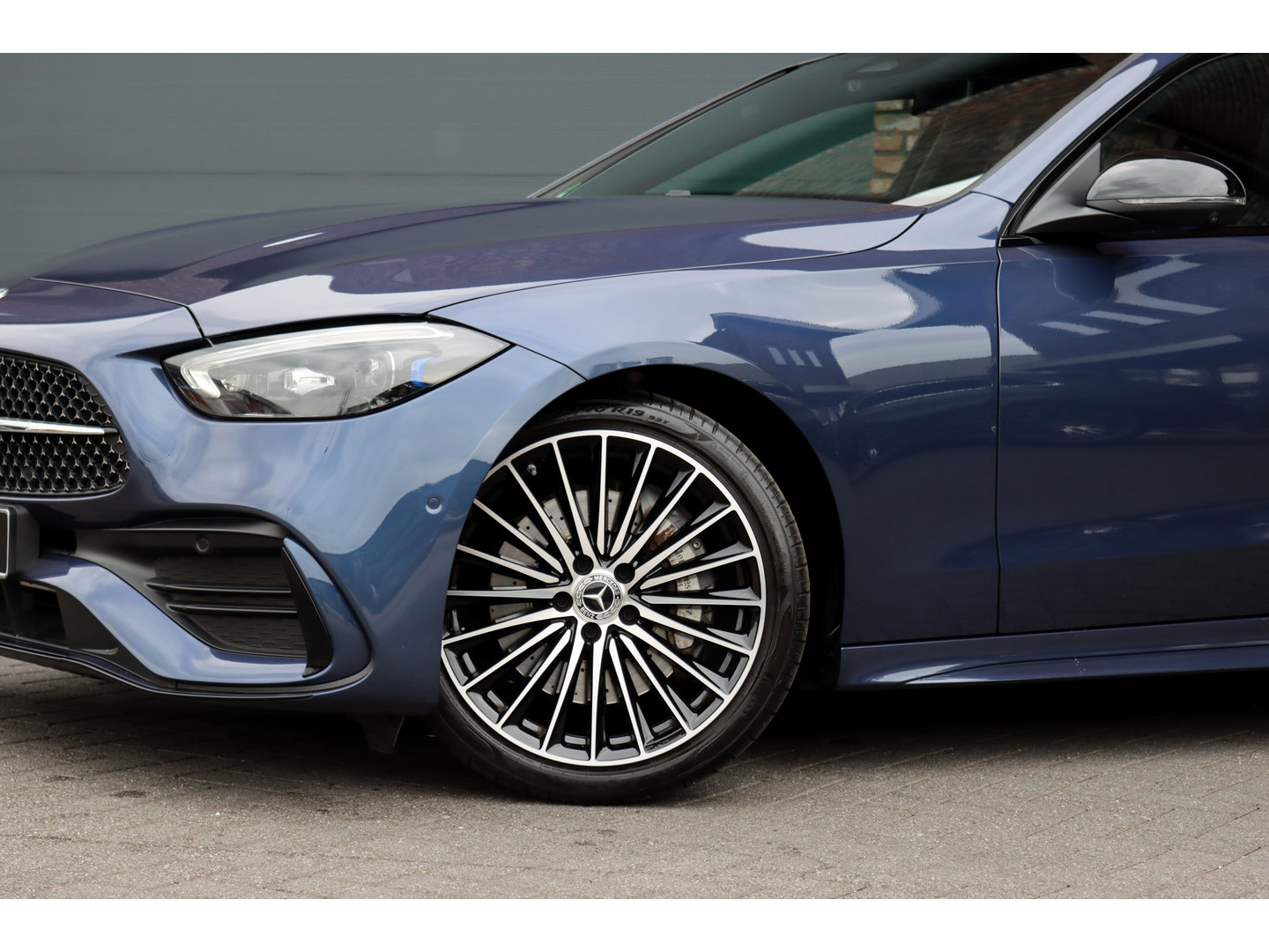 Mercedes-Benz Mercedes-Benz