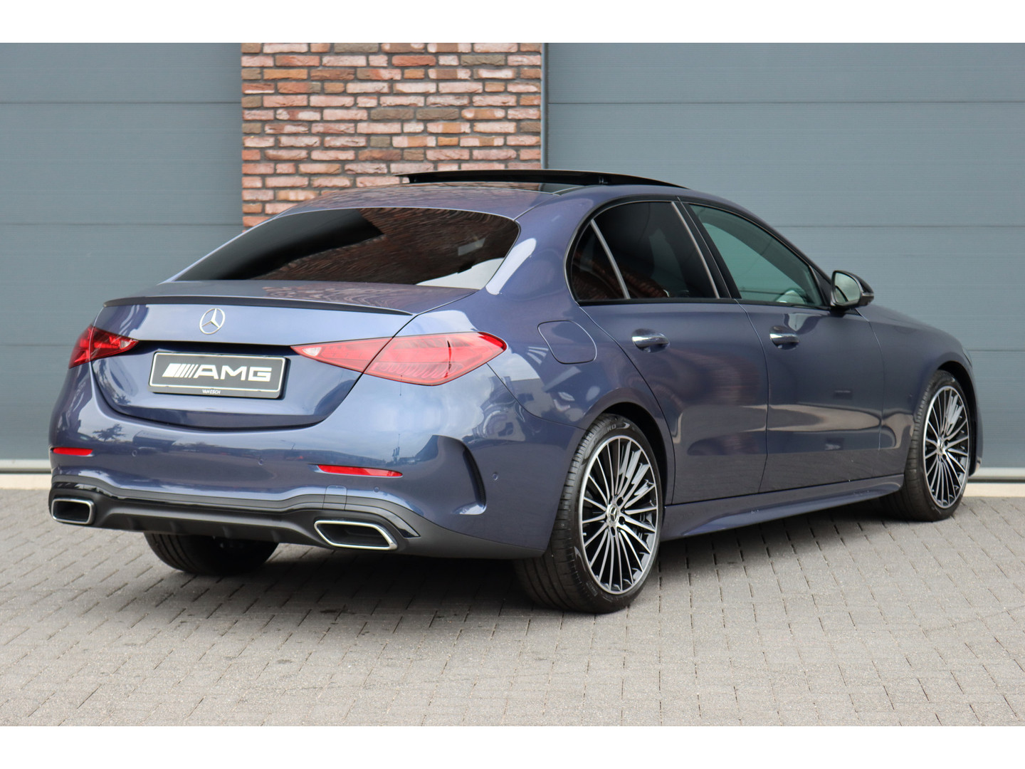 Mercedes-Benz Mercedes-Benz