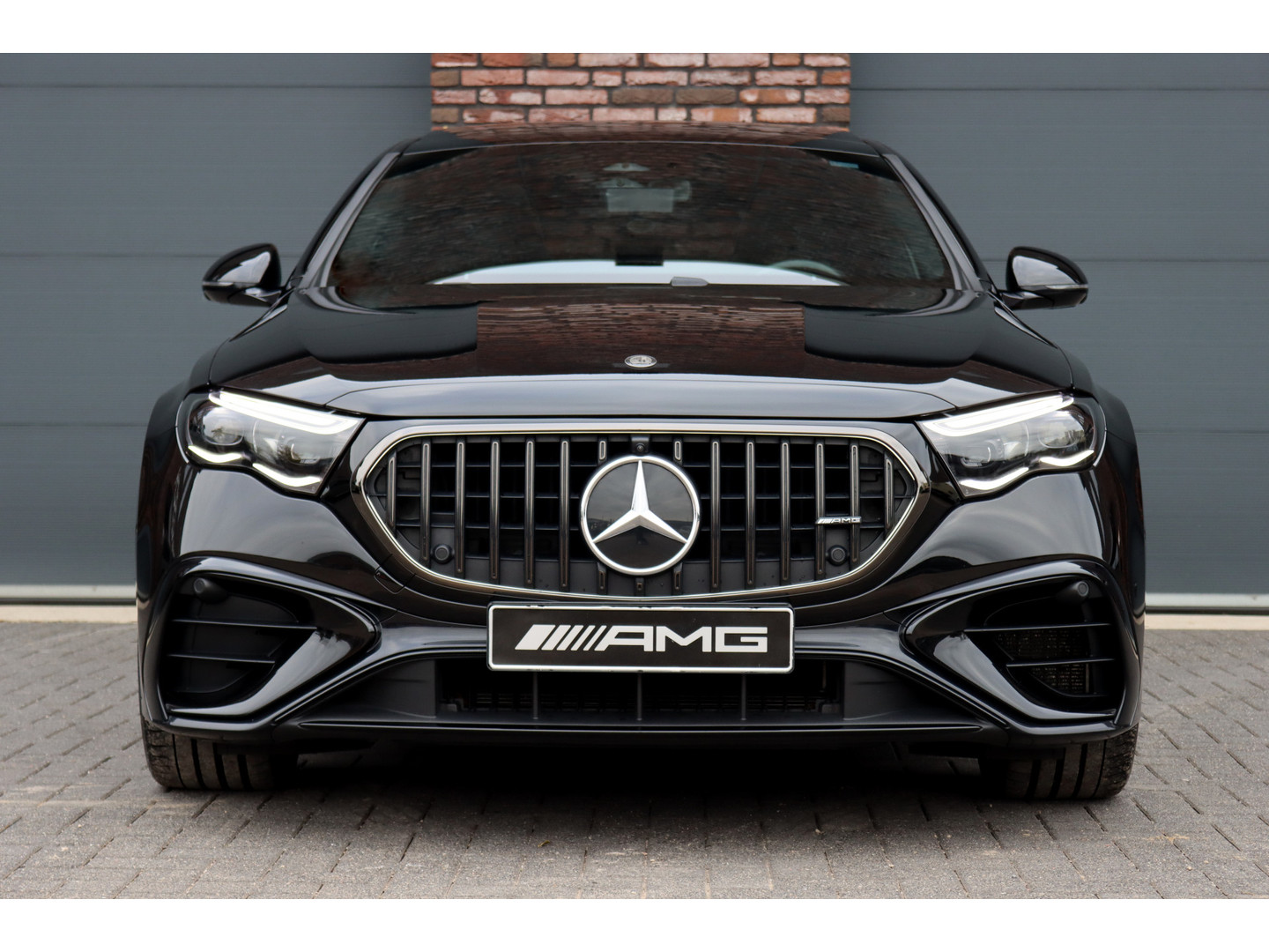 Mercedes-Benz Mercedes-Benz