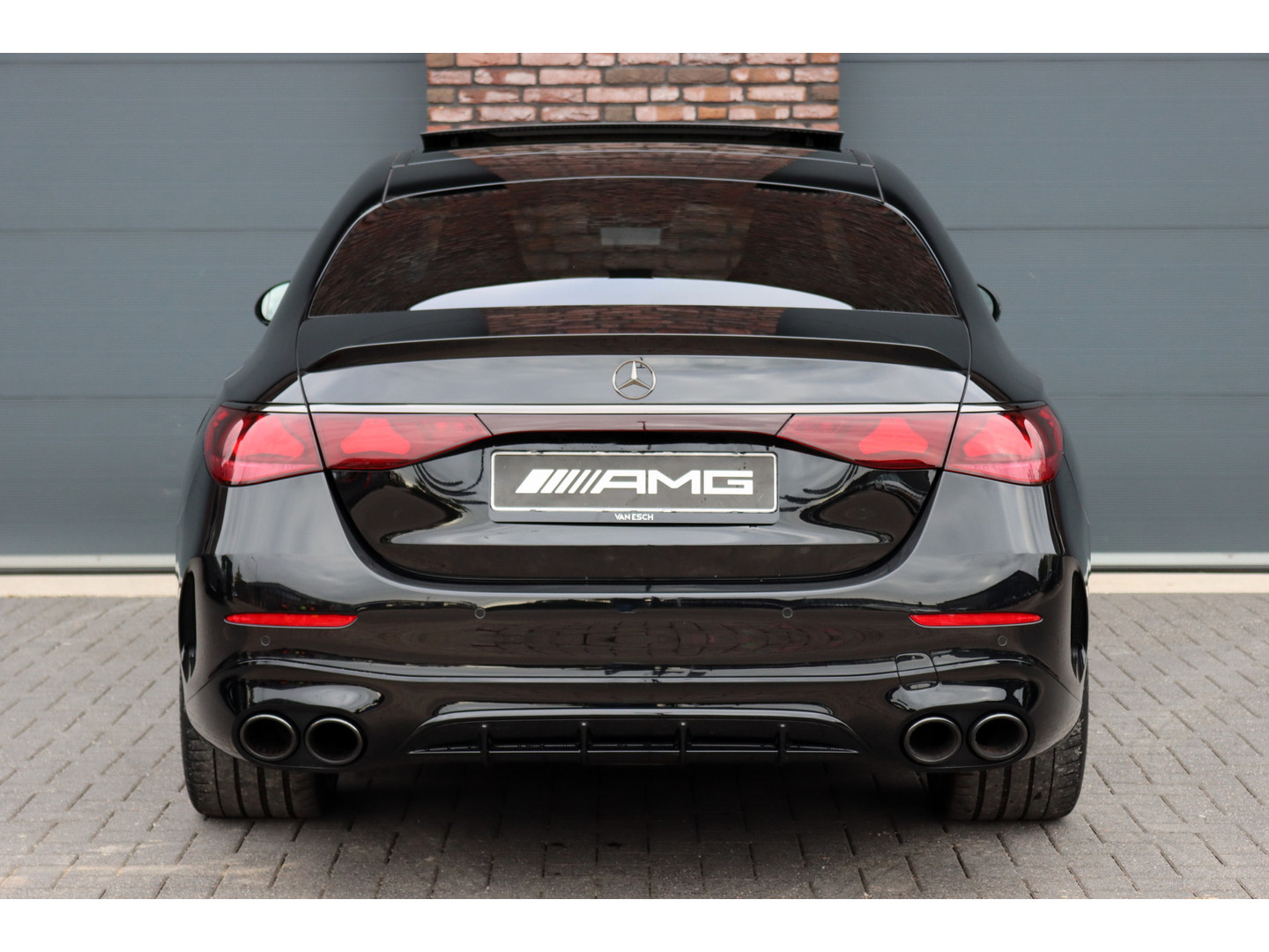 Mercedes-Benz Mercedes-Benz