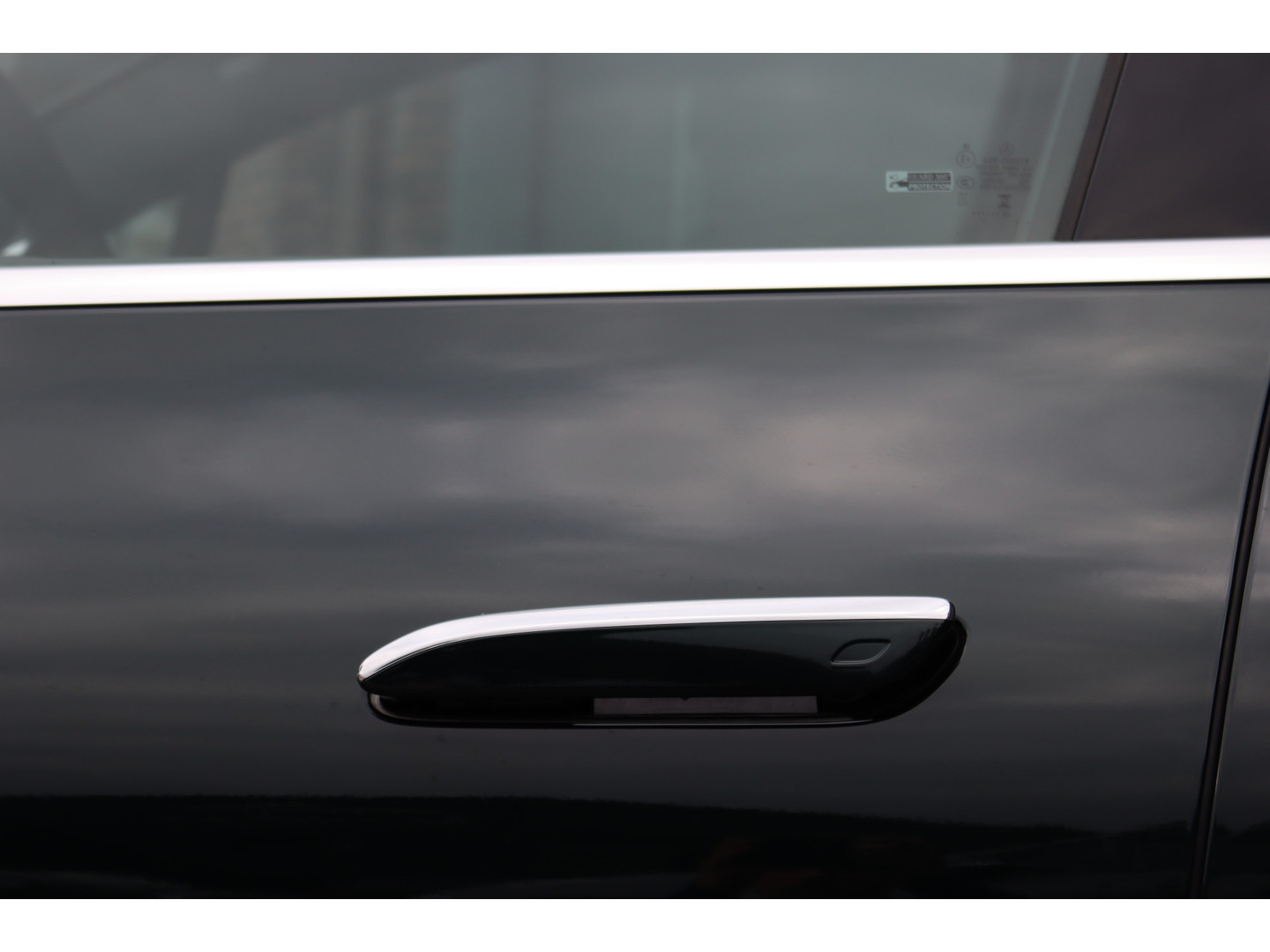 Mercedes-Benz Mercedes-Benz