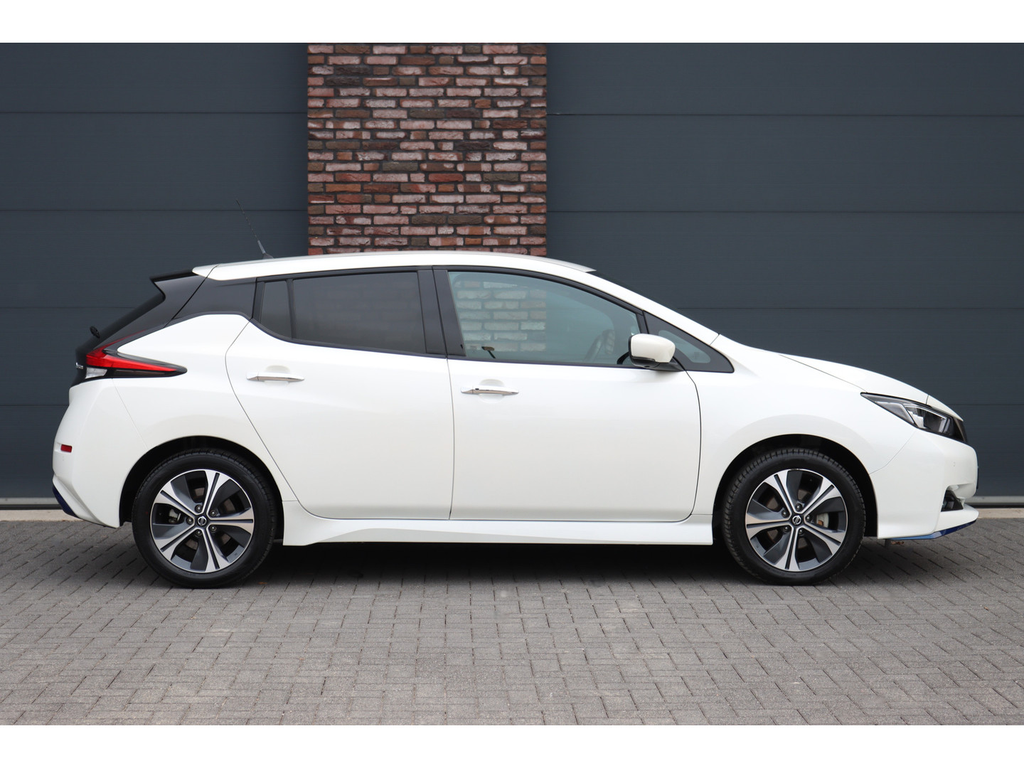 Nissan Nissan
