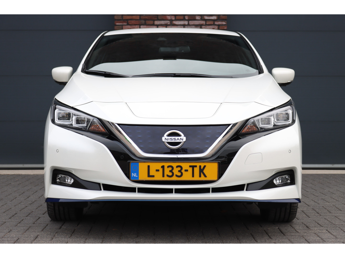 Nissan Nissan