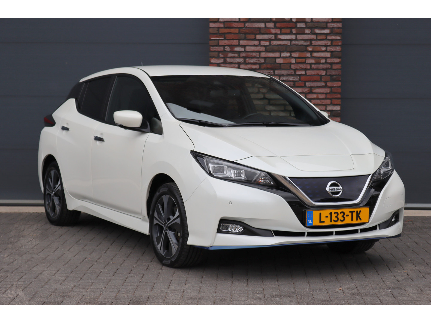 Nissan Nissan