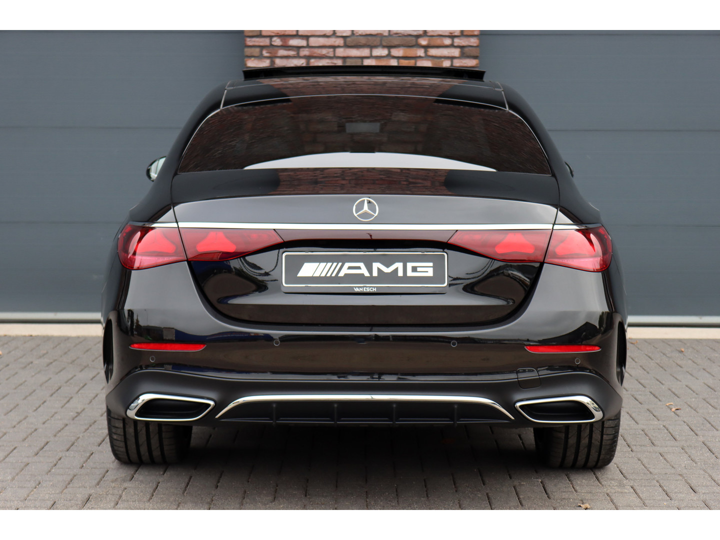 Mercedes-Benz Mercedes-Benz