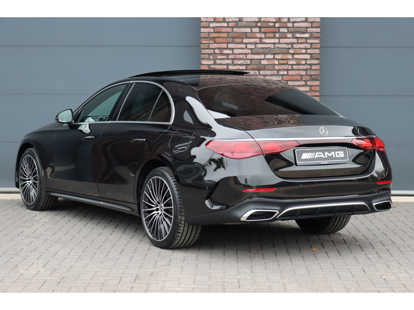 Mercedes-Benz Mercedes-Benz