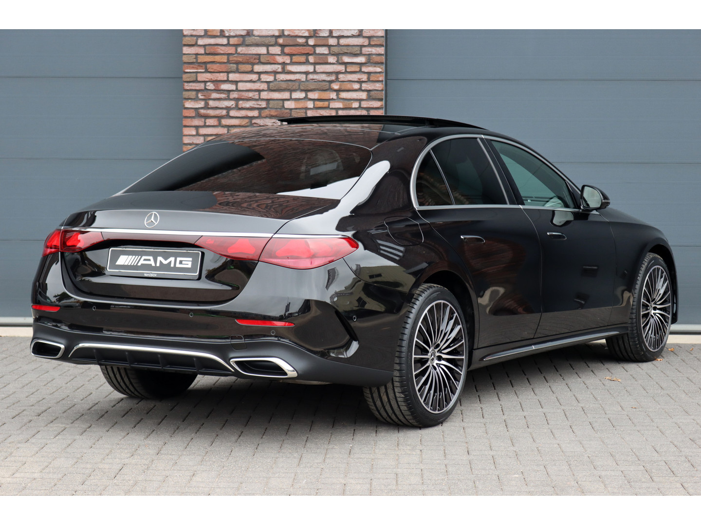 Mercedes-Benz Mercedes-Benz