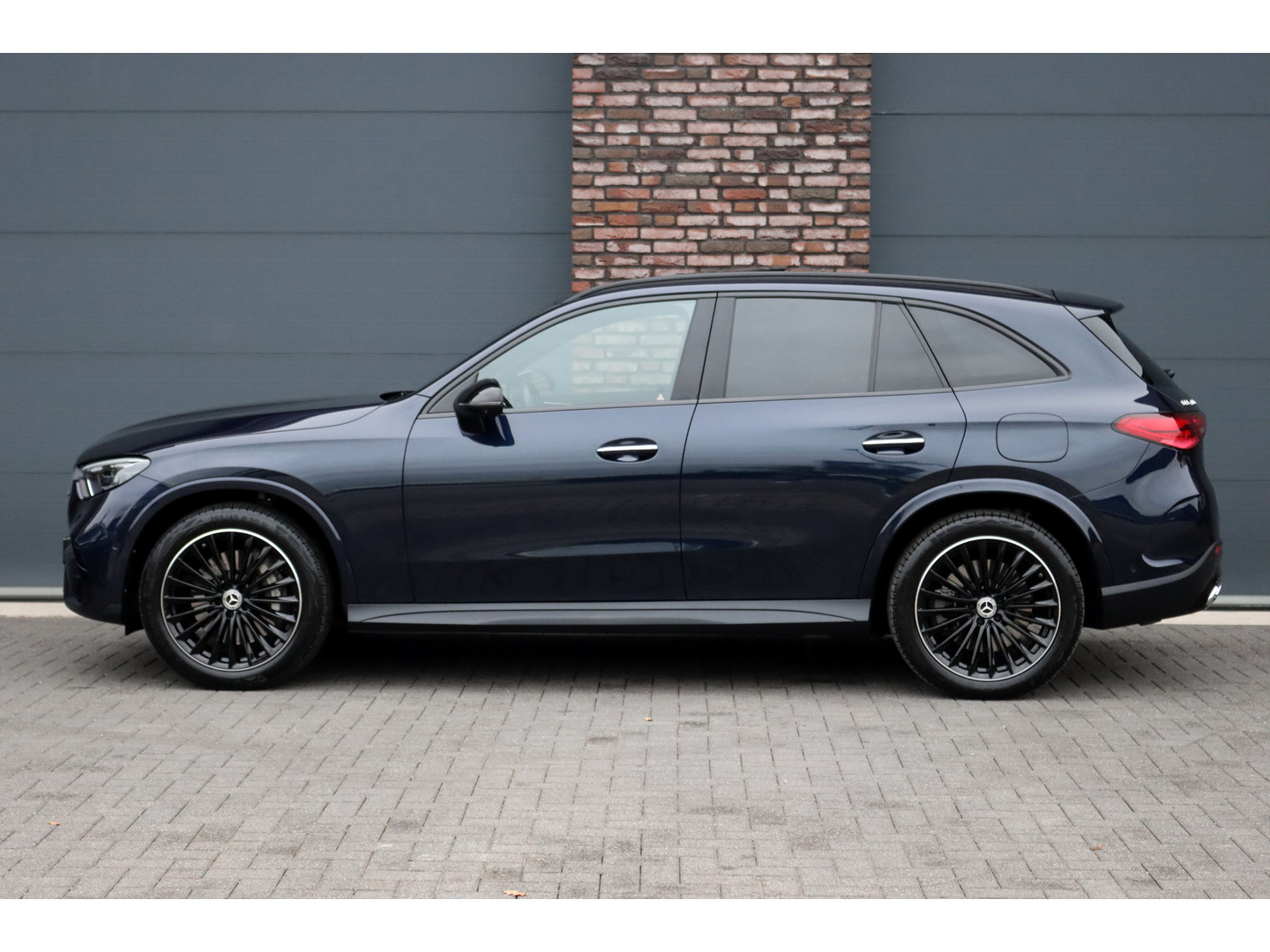 Mercedes-Benz Mercedes-Benz