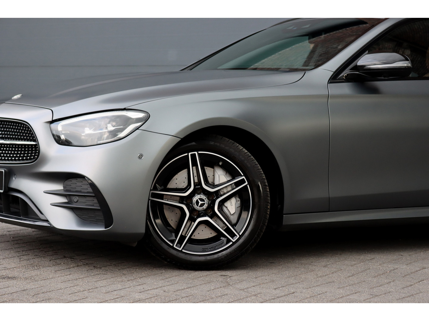 Mercedes-Benz Mercedes-Benz