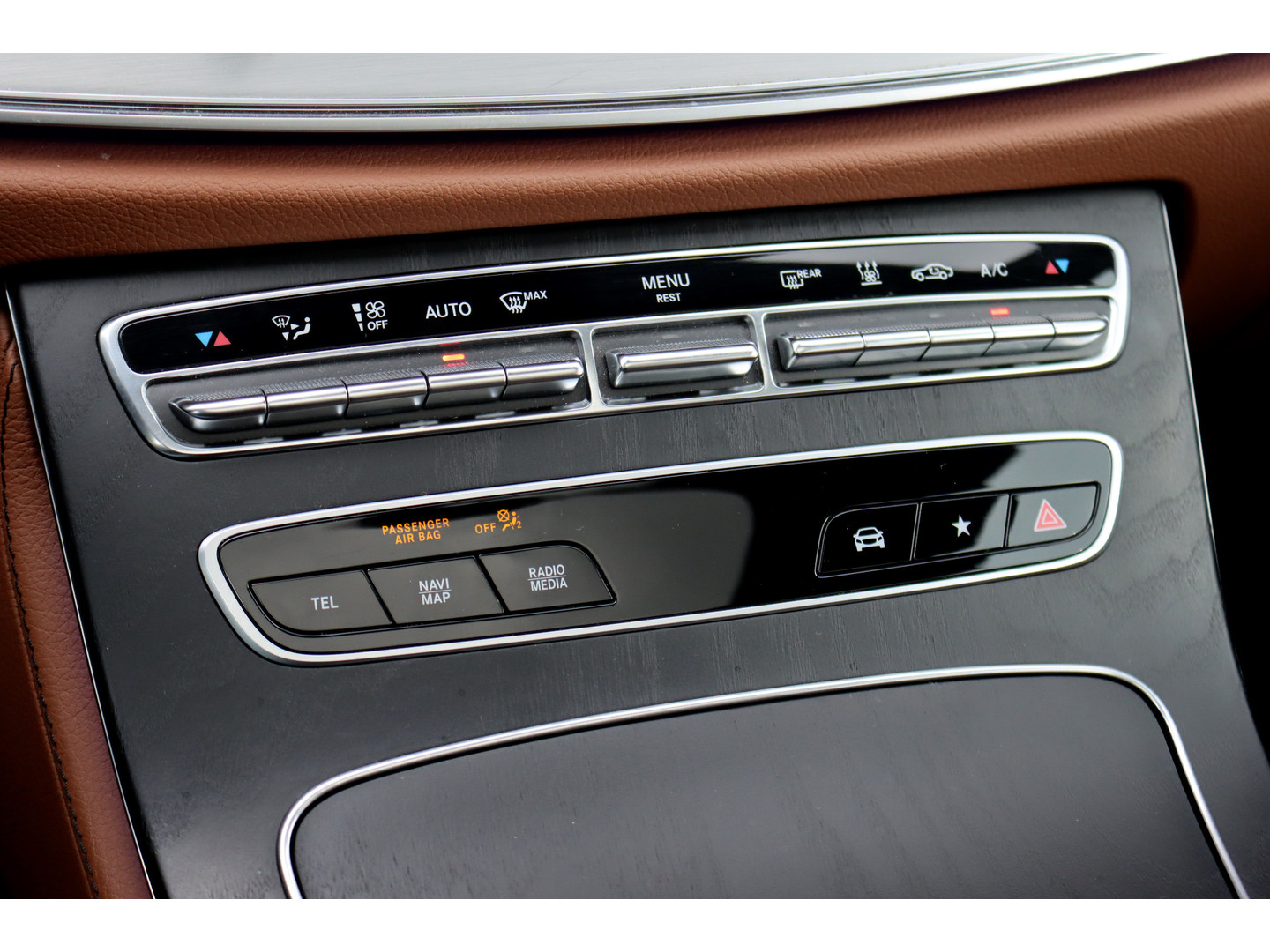 Mercedes-Benz Mercedes-Benz