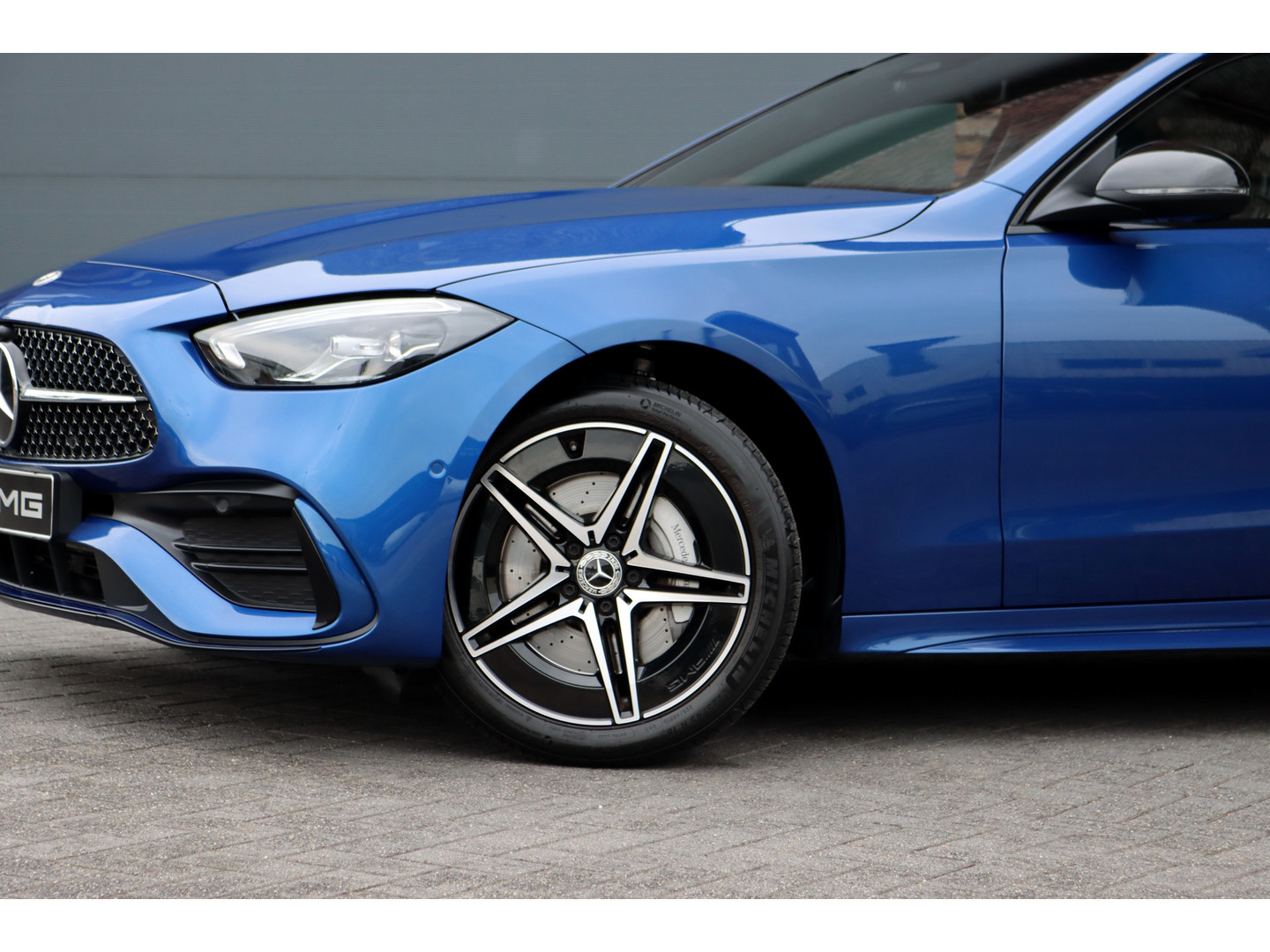 Mercedes-Benz Mercedes-Benz