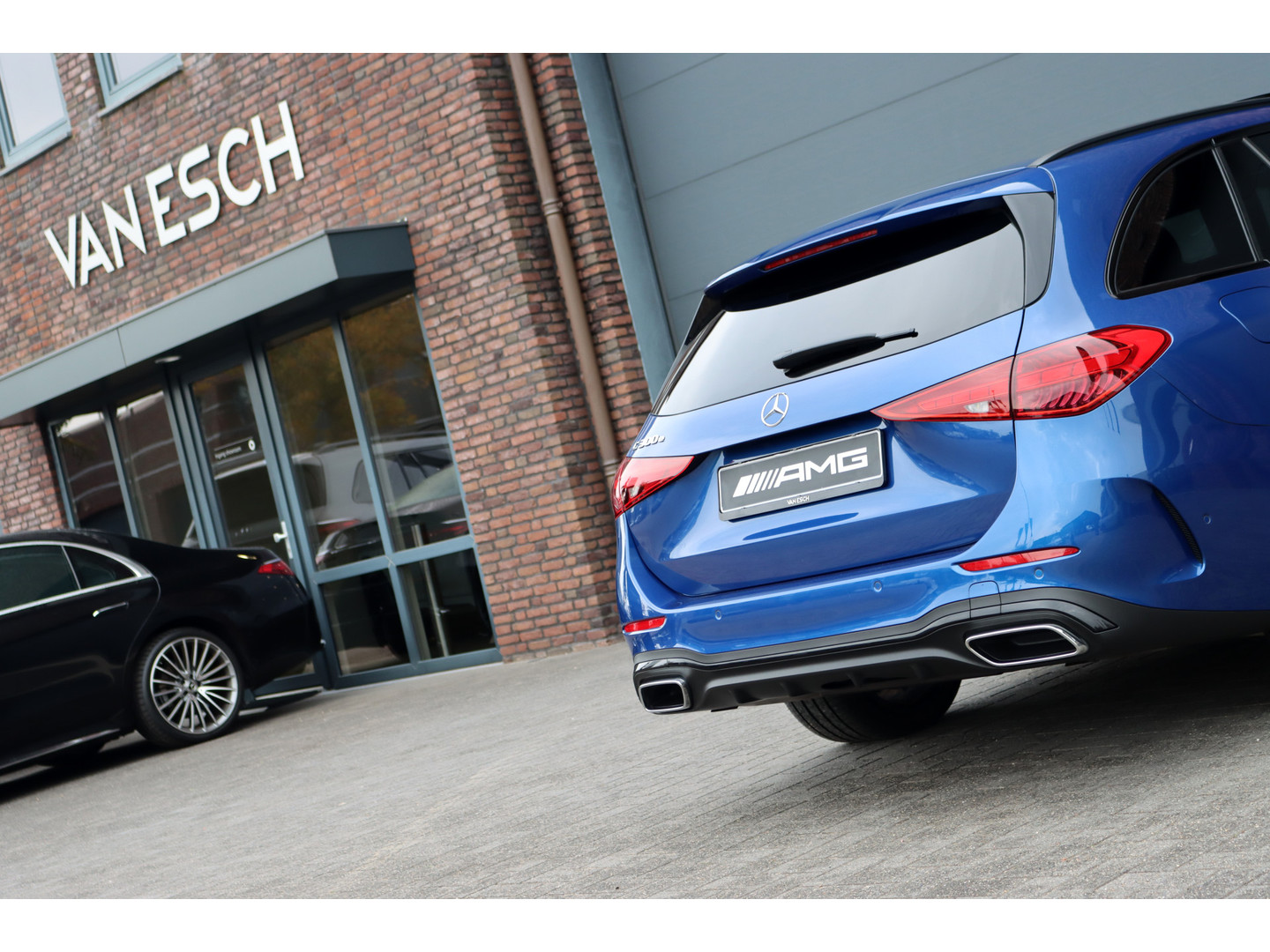 Mercedes-Benz Mercedes-Benz