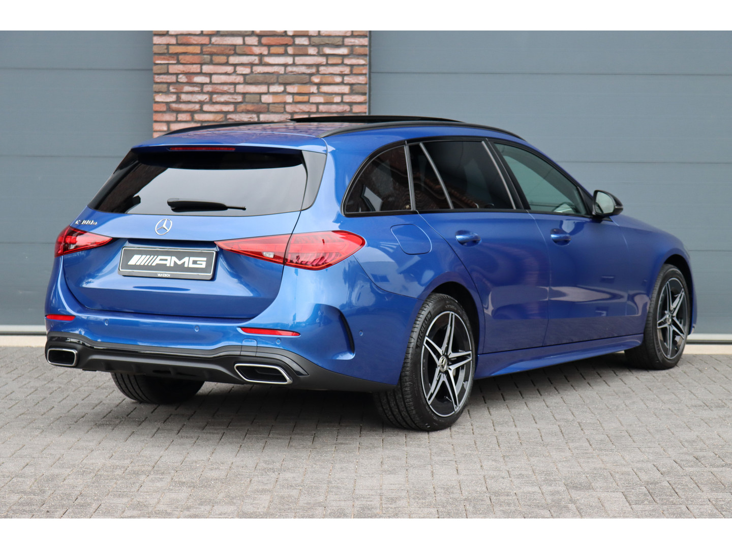 Mercedes-Benz Mercedes-Benz