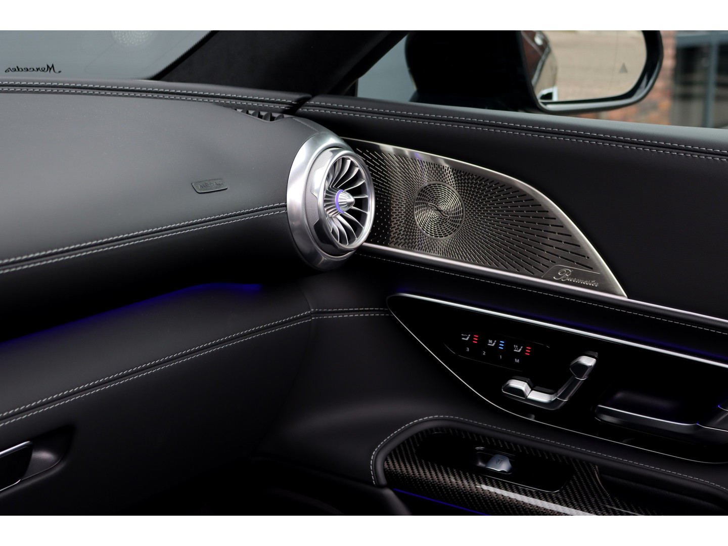 Mercedes-Benz Mercedes-Benz