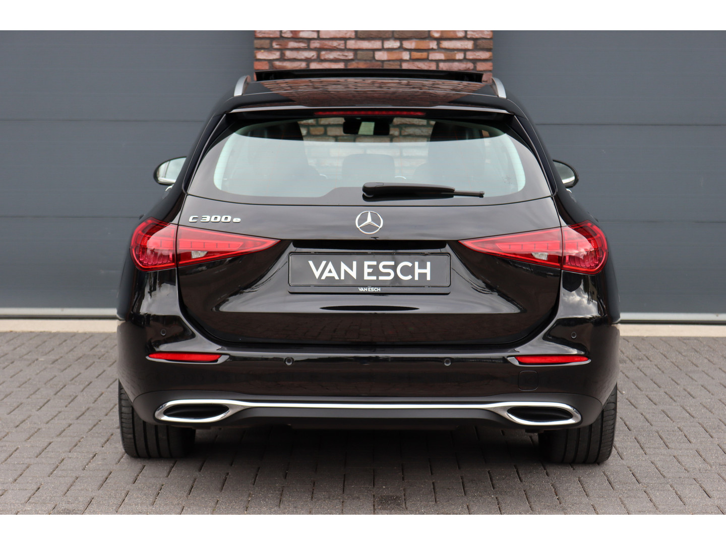 Mercedes-Benz Mercedes-Benz