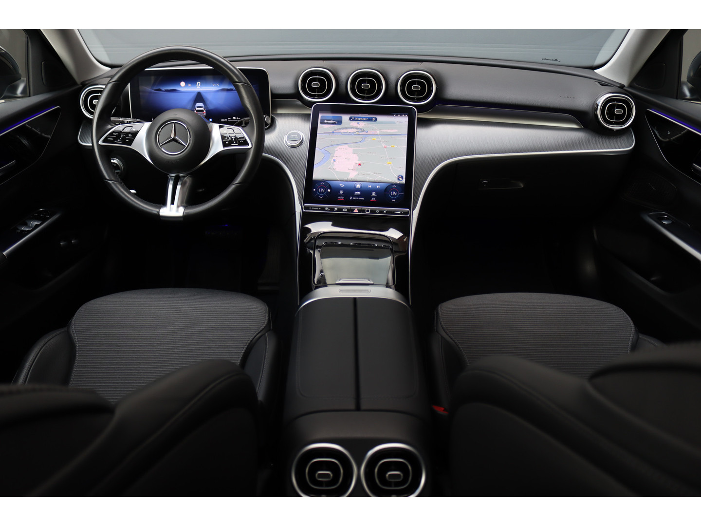 Mercedes-Benz Mercedes-Benz