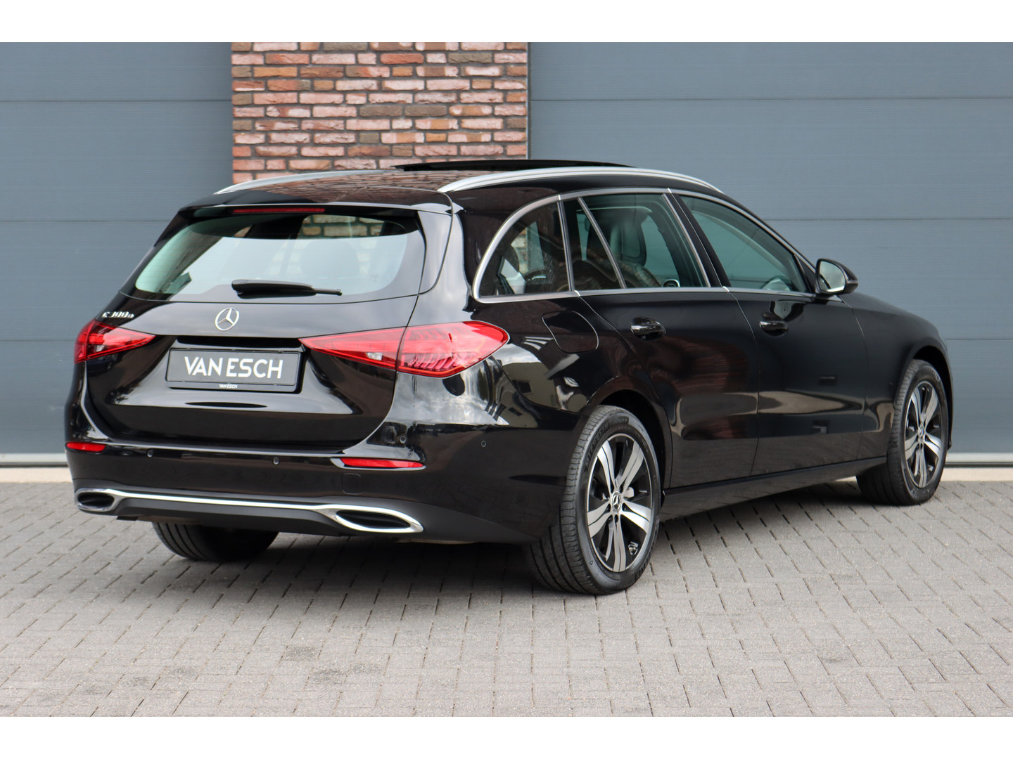 Mercedes-Benz Mercedes-Benz