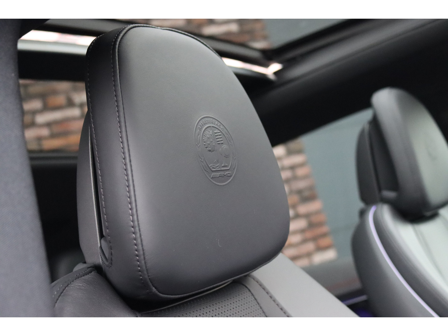 Mercedes-Benz Mercedes-Benz