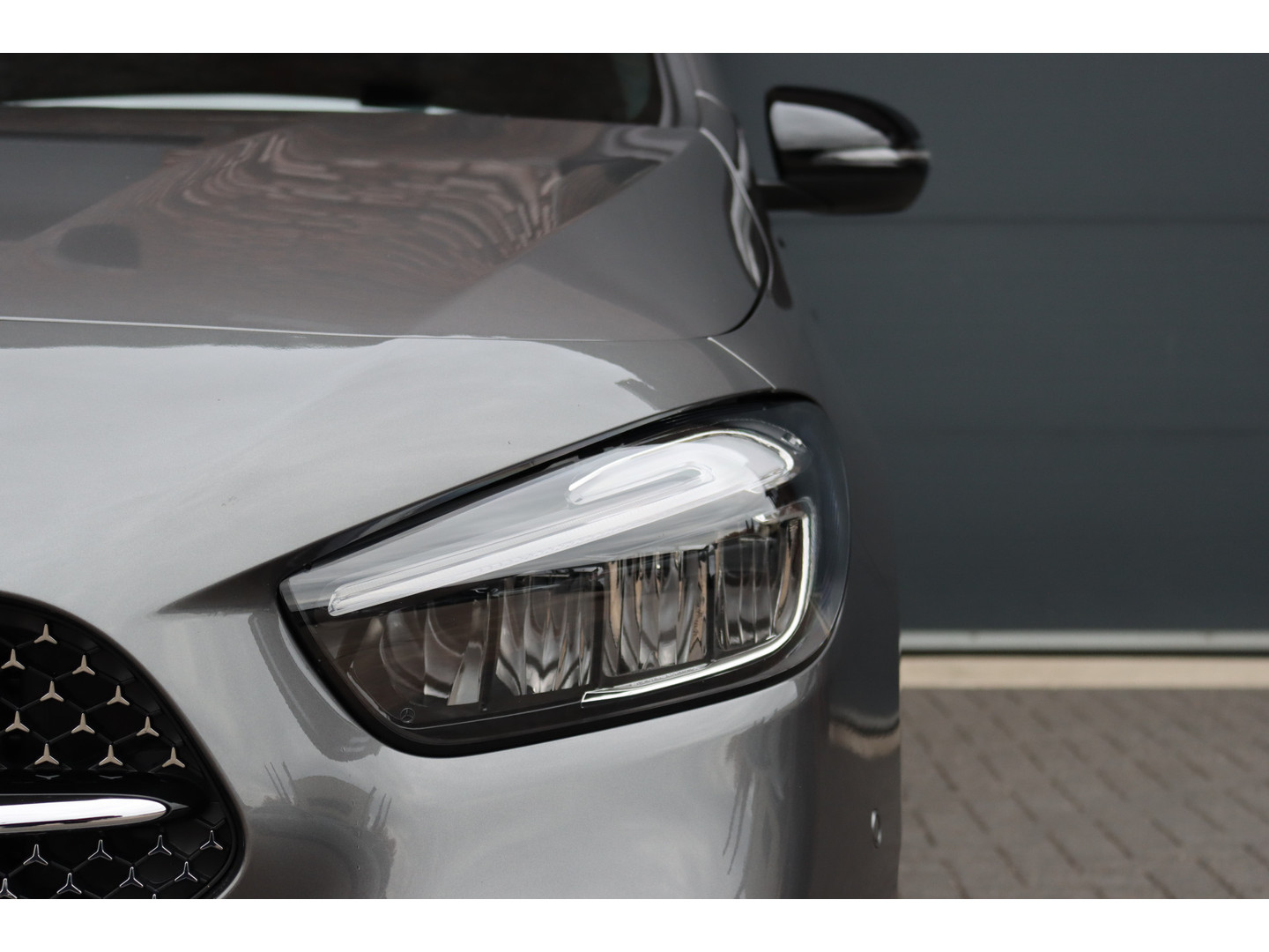 Mercedes-Benz Mercedes-Benz