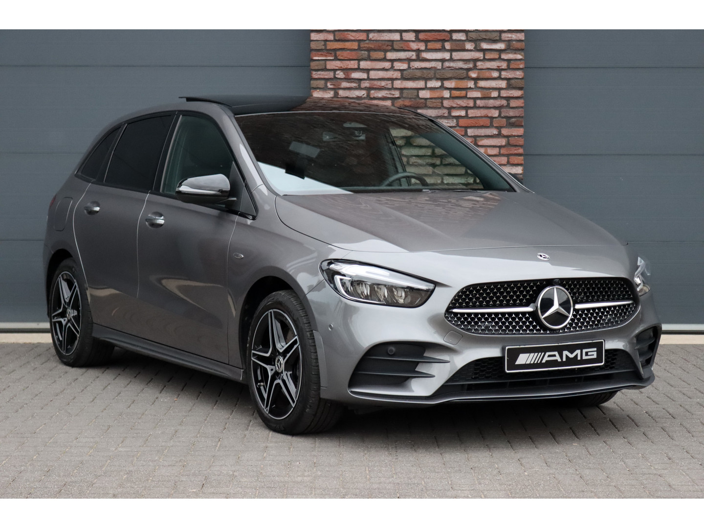 Mercedes-Benz Mercedes-Benz