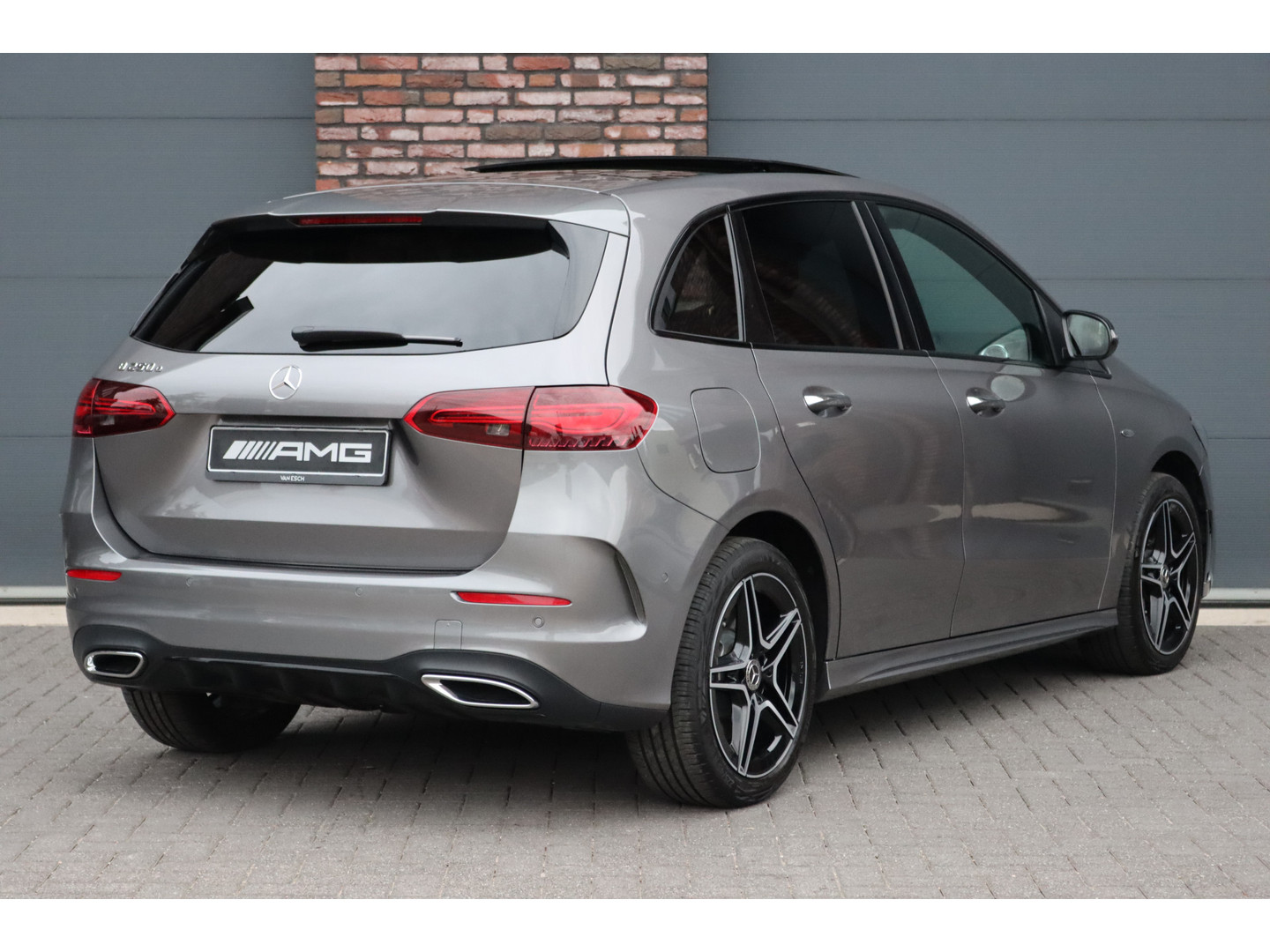 Mercedes-Benz Mercedes-Benz