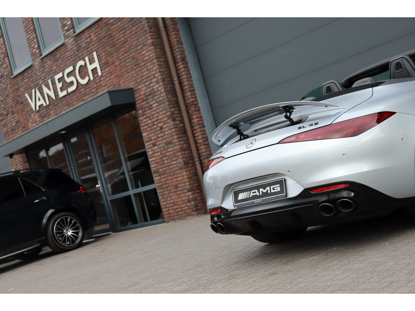 Mercedes-Benz Mercedes-Benz