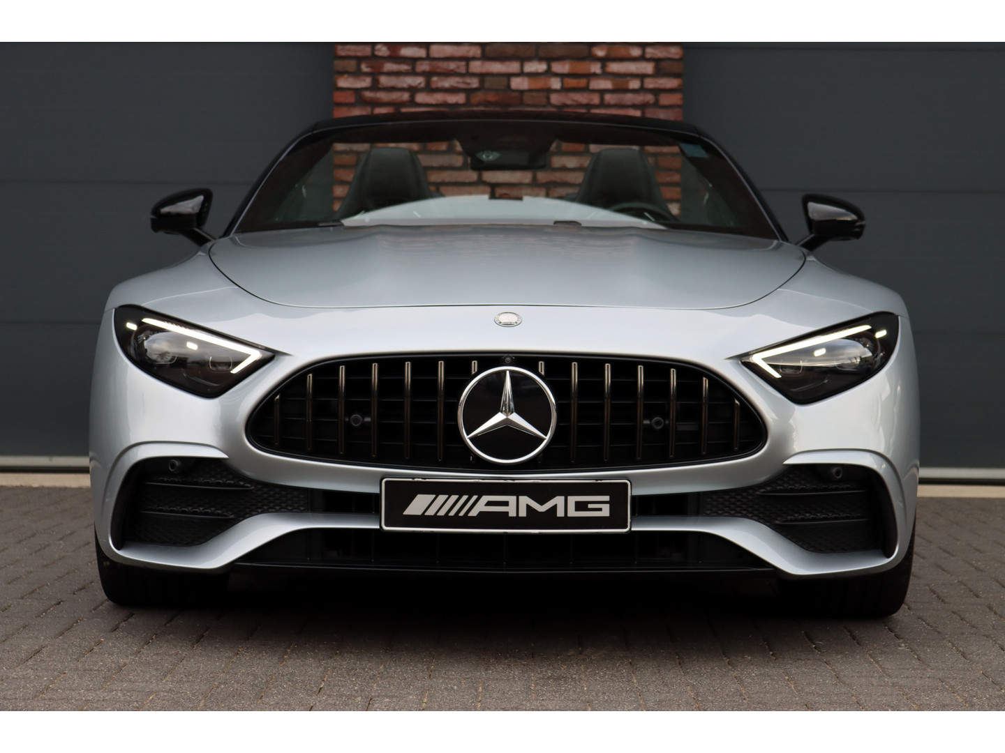 Mercedes-Benz Mercedes-Benz