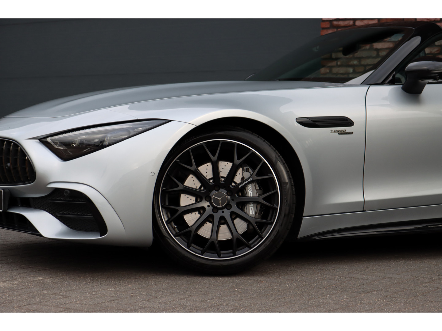 Mercedes-Benz Mercedes-Benz