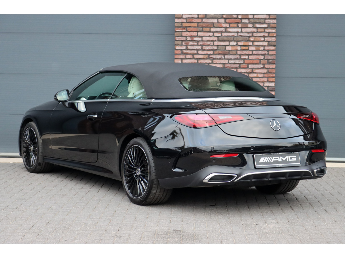 Mercedes-Benz Mercedes-Benz