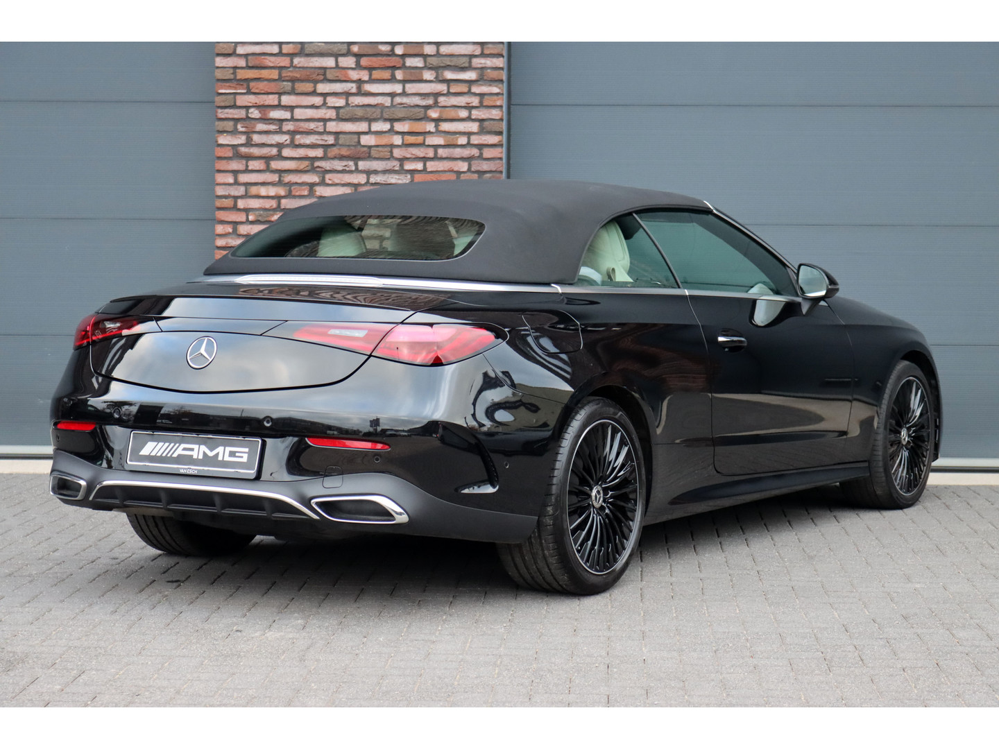 Mercedes-Benz Mercedes-Benz