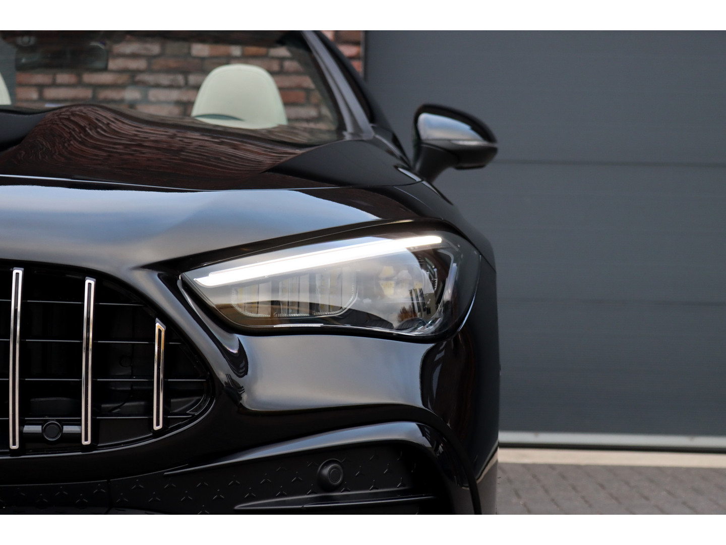 Mercedes-Benz Mercedes-Benz