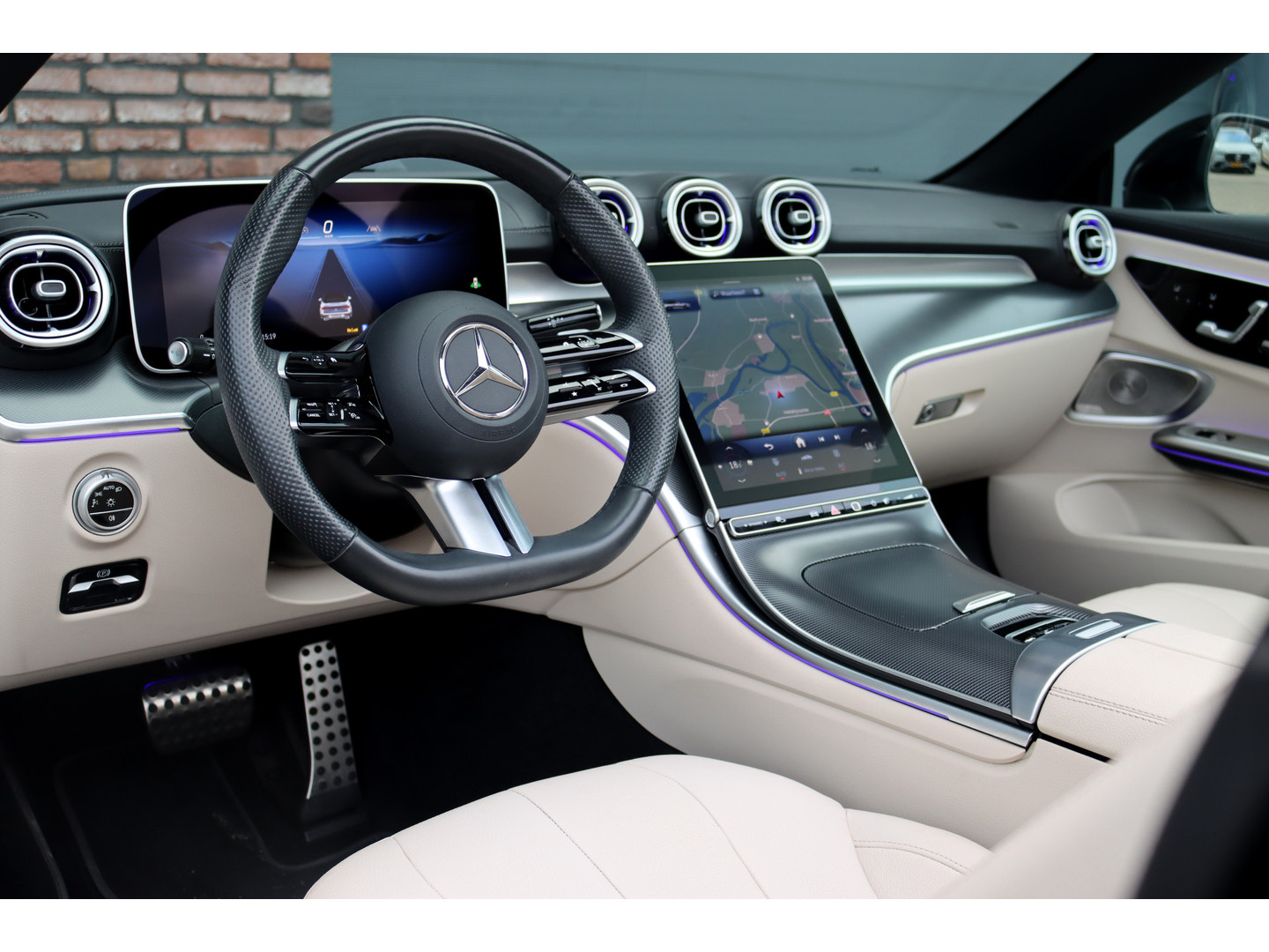 Mercedes-Benz Mercedes-Benz