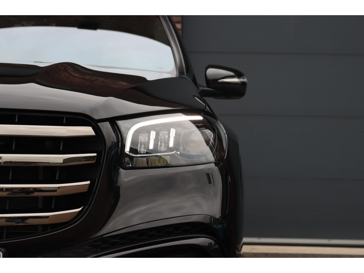 Mercedes-Benz Mercedes-Benz