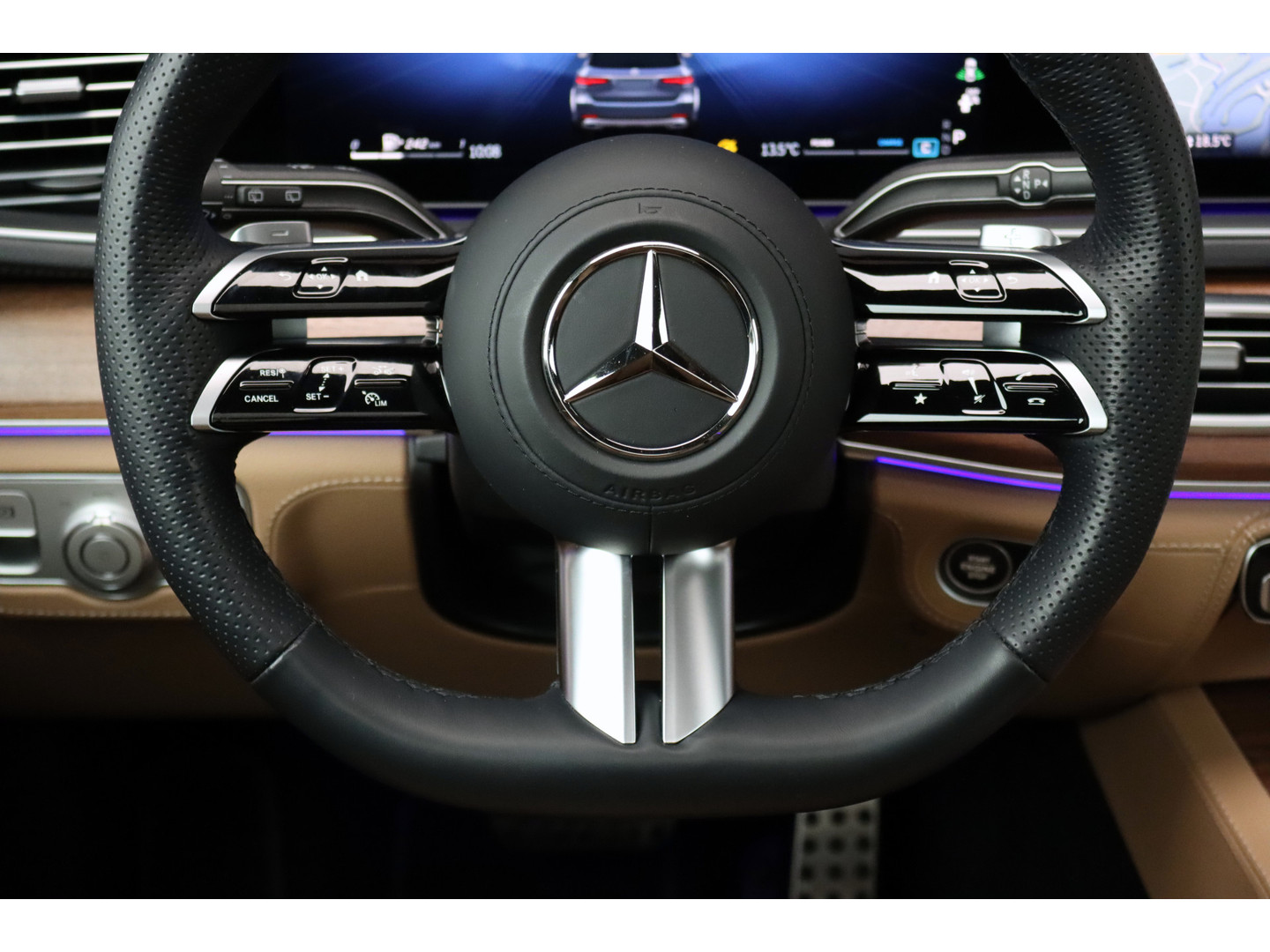 Mercedes-Benz Mercedes-Benz