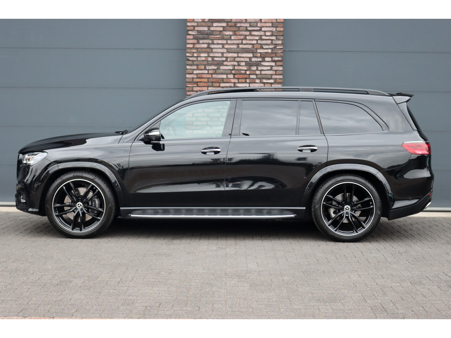 Mercedes-Benz Mercedes-Benz