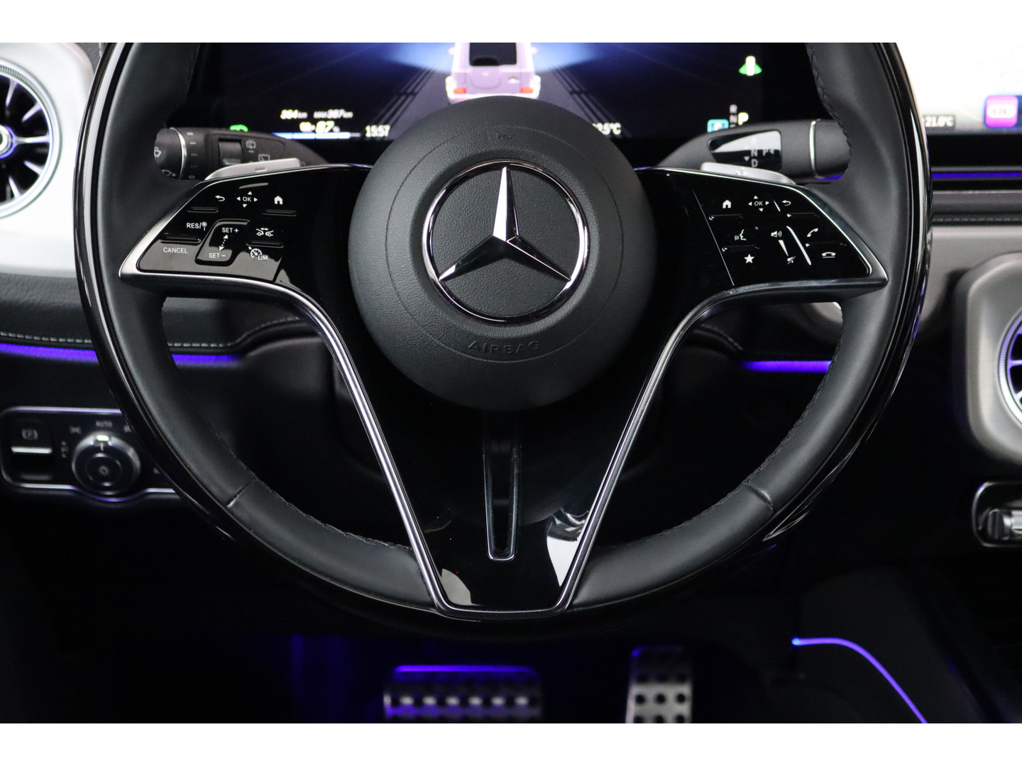 Mercedes-Benz Mercedes-Benz