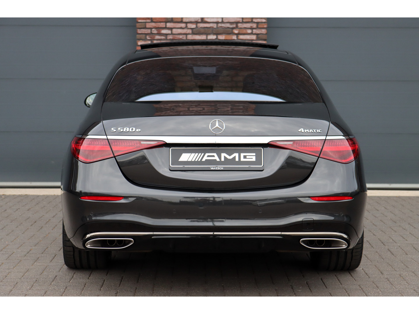 Mercedes-Benz Mercedes-Benz