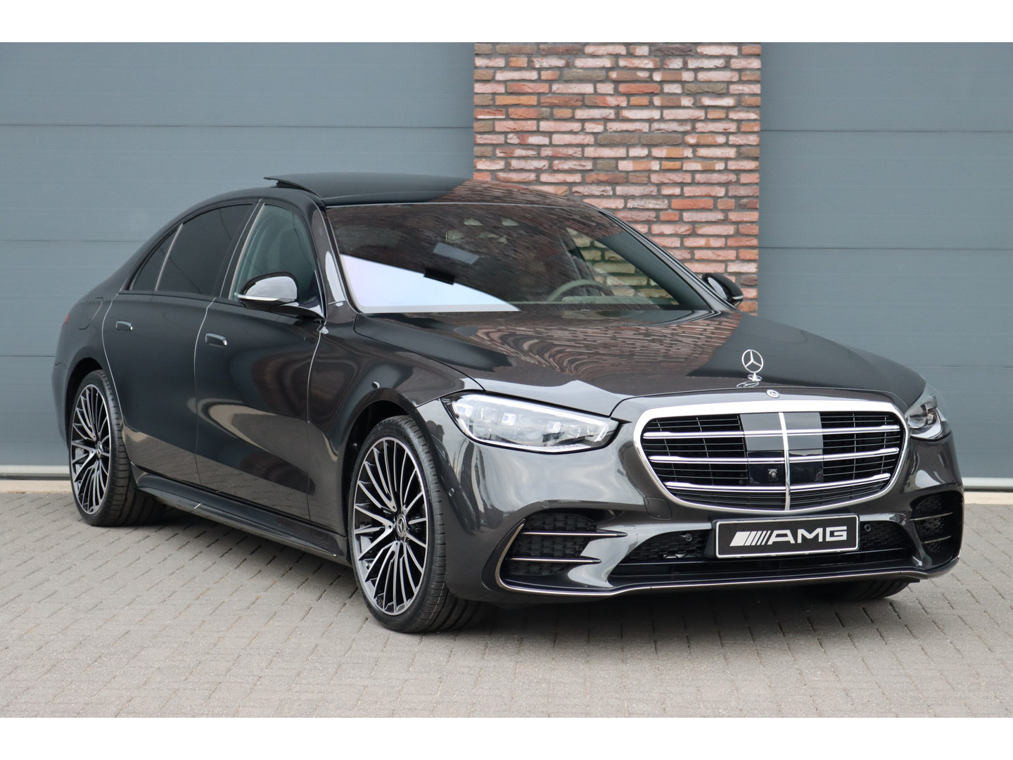 Mercedes-Benz Mercedes-Benz