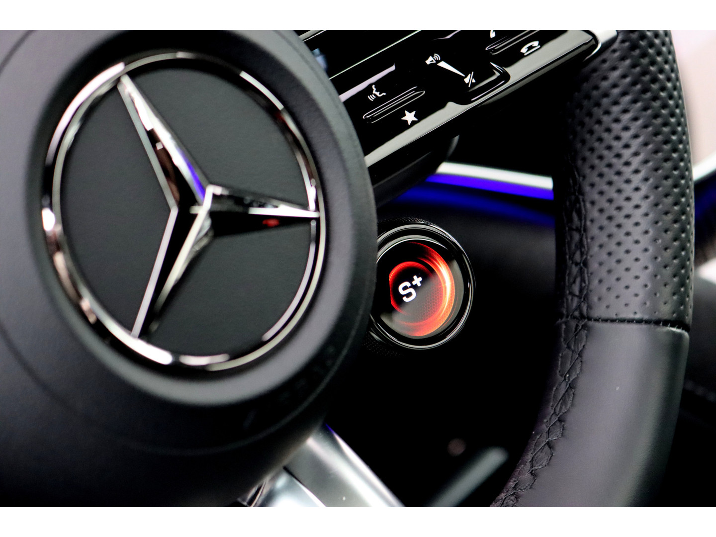 Mercedes-Benz Mercedes-Benz