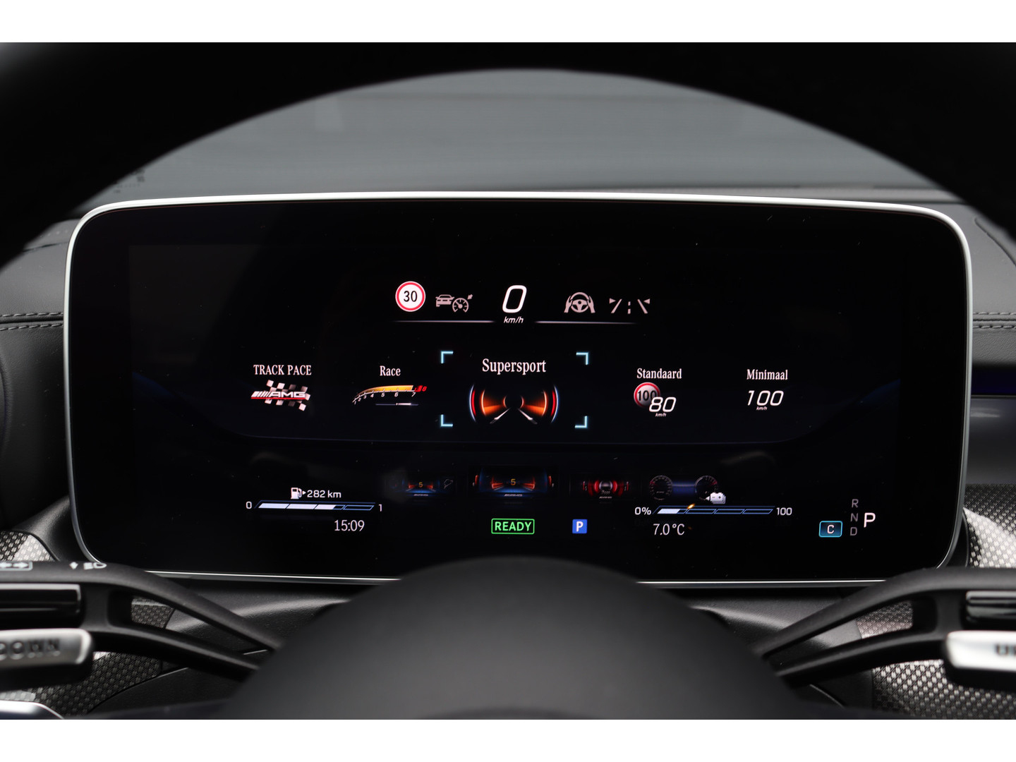 Mercedes-Benz Mercedes-Benz