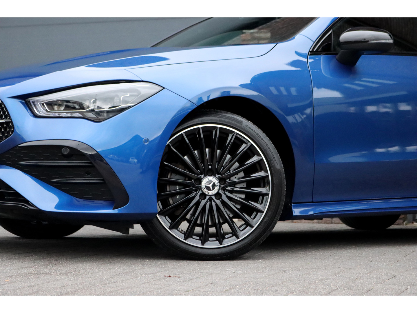 Mercedes-Benz Mercedes-Benz