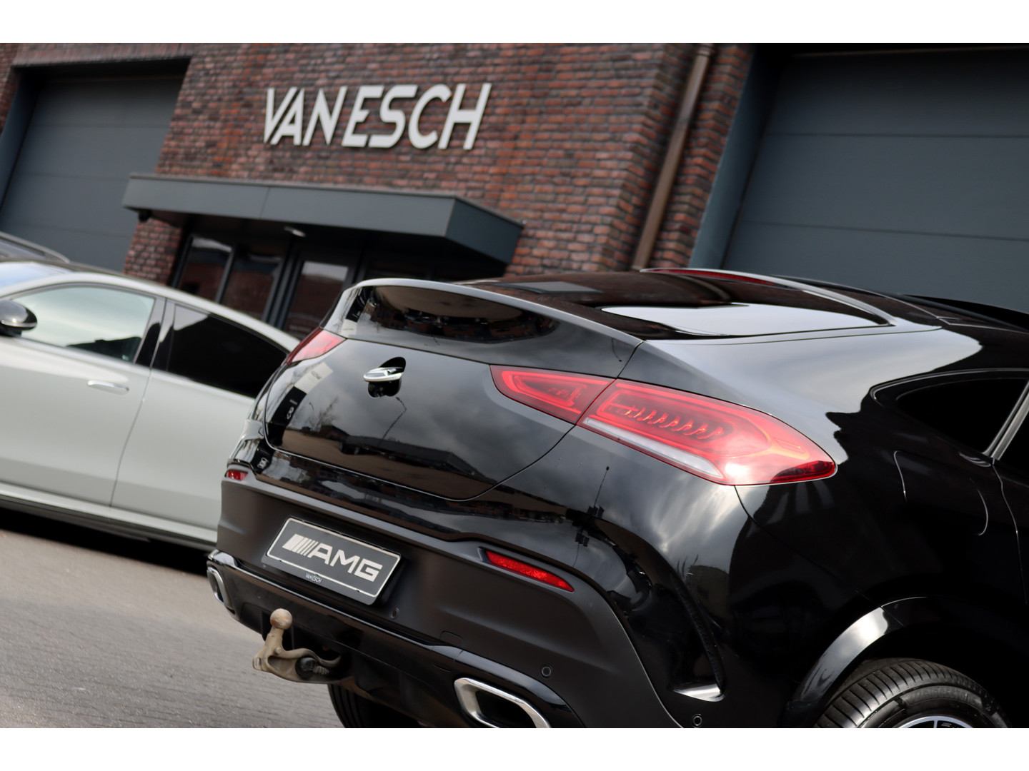 Mercedes-Benz Mercedes-Benz