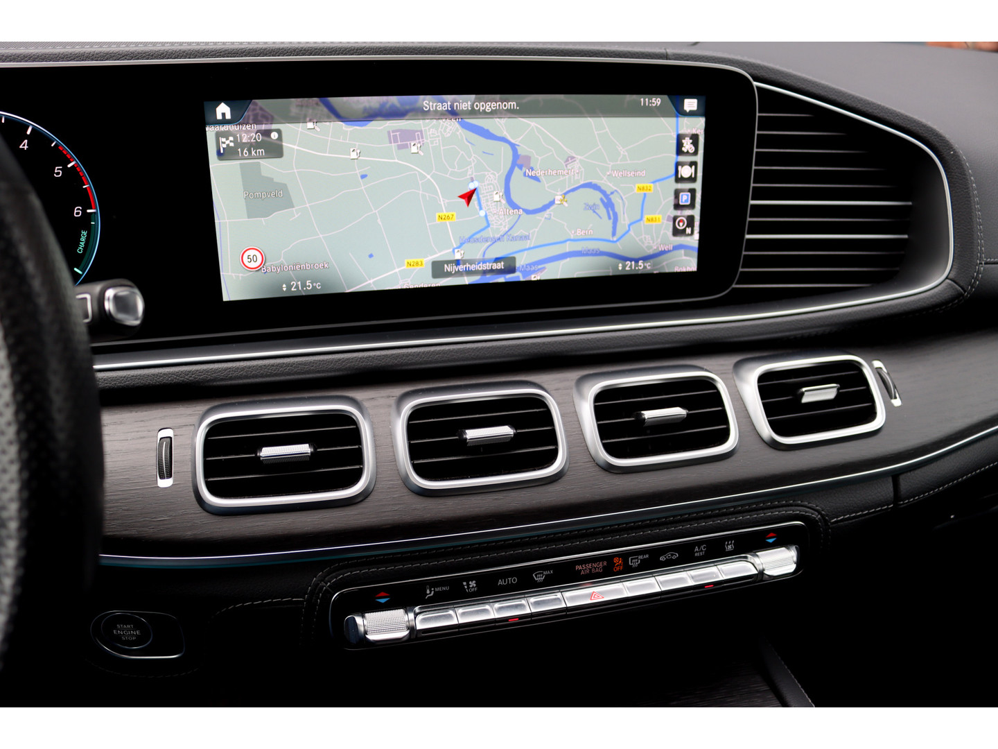 Mercedes-Benz Mercedes-Benz