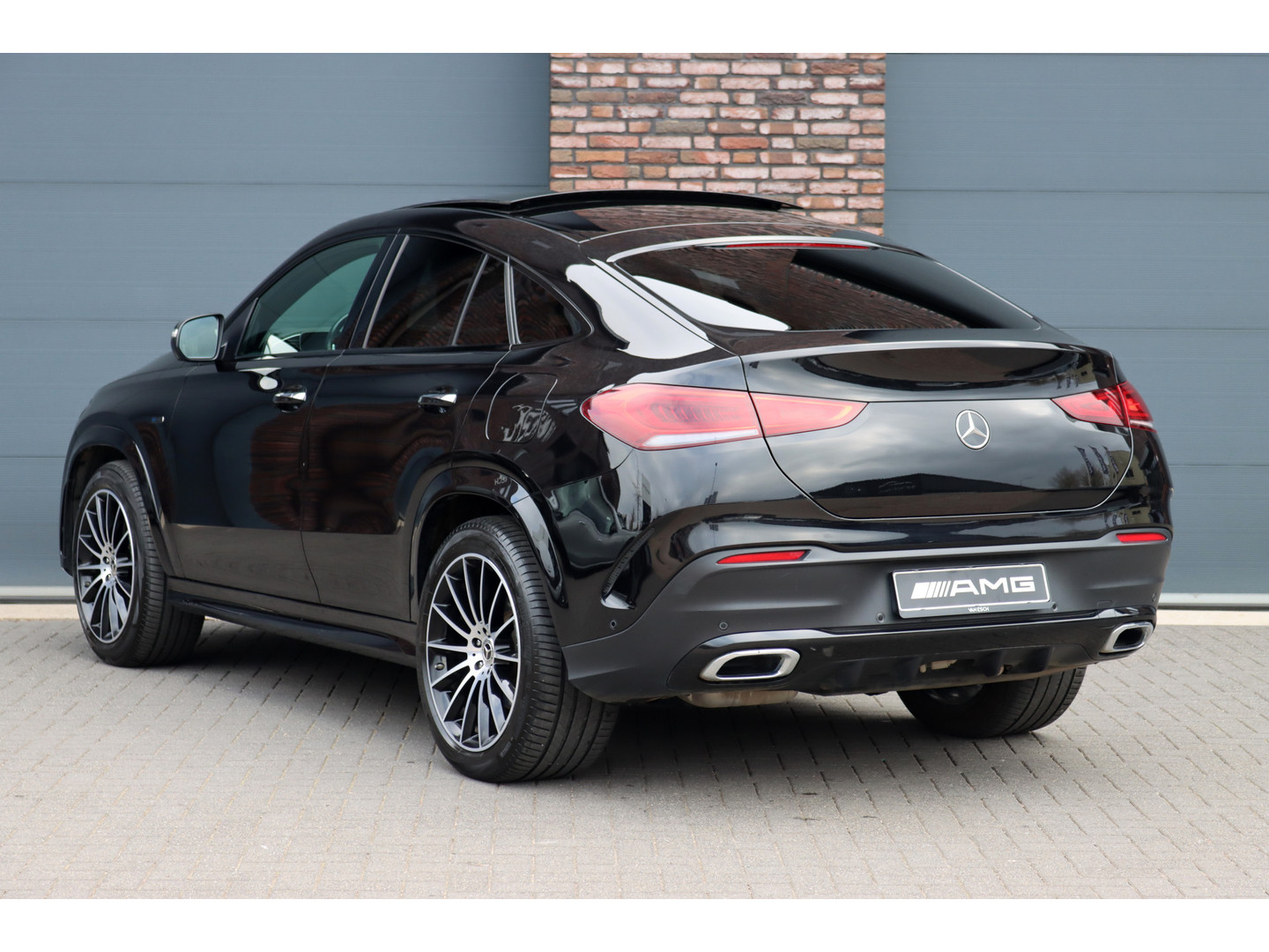 Mercedes-Benz Mercedes-Benz