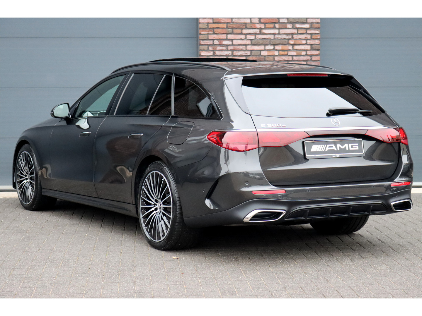 Mercedes-Benz Mercedes-Benz