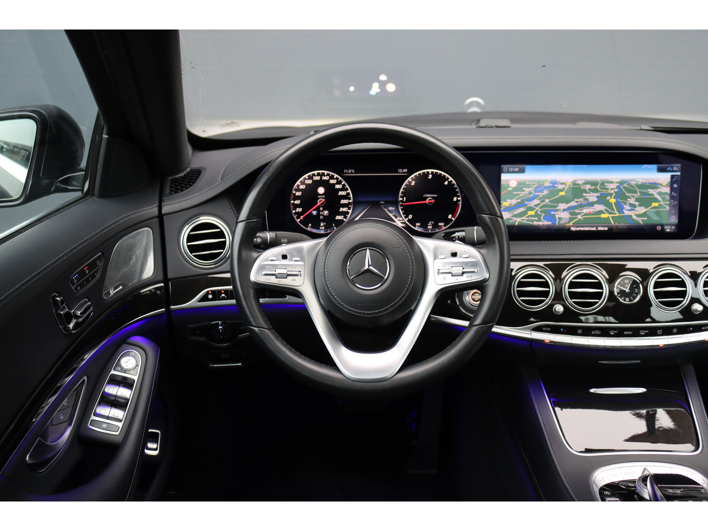 Mercedes-Benz Mercedes-Benz